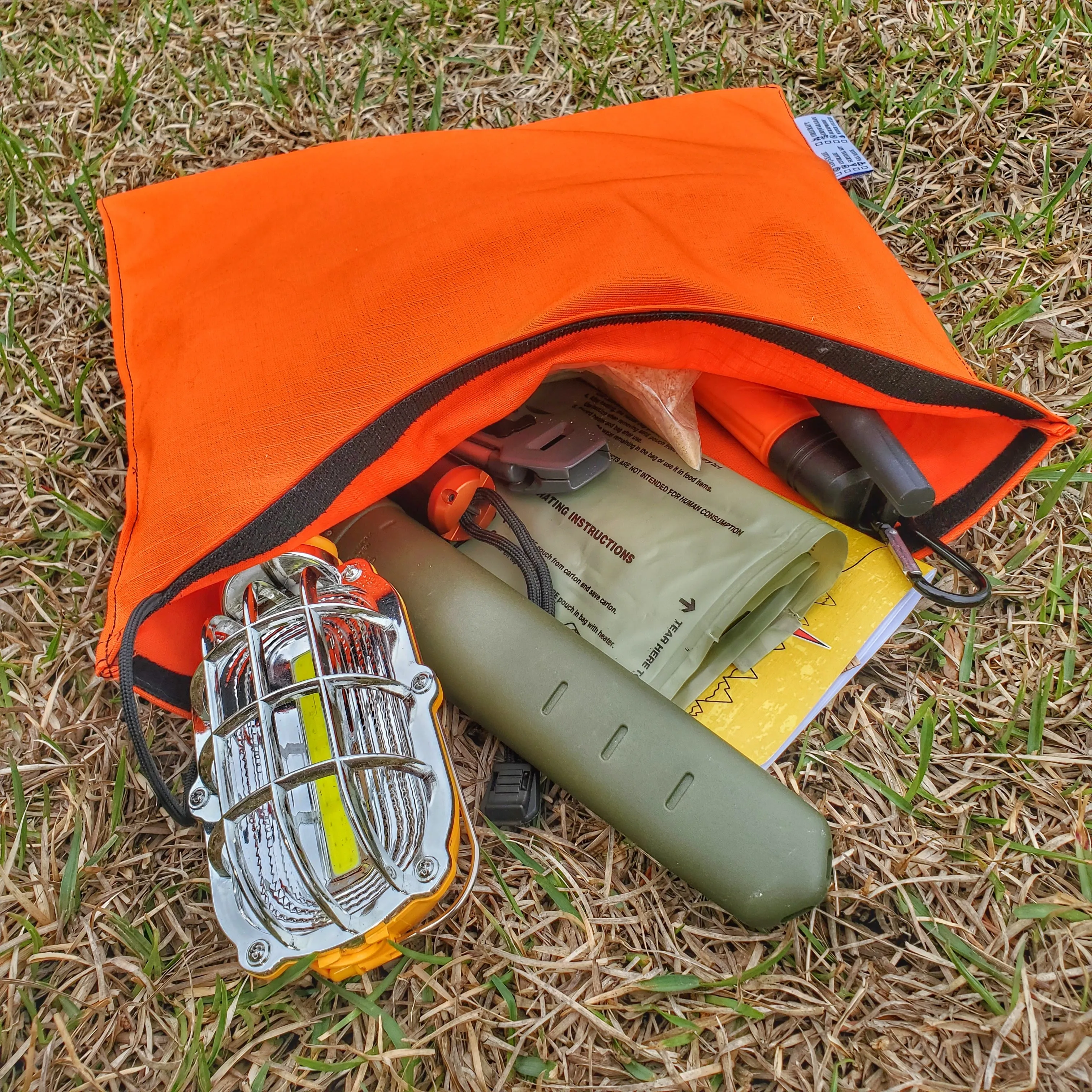 EDC Hank - Pocket Dump Storage Compartment Handkerchief.